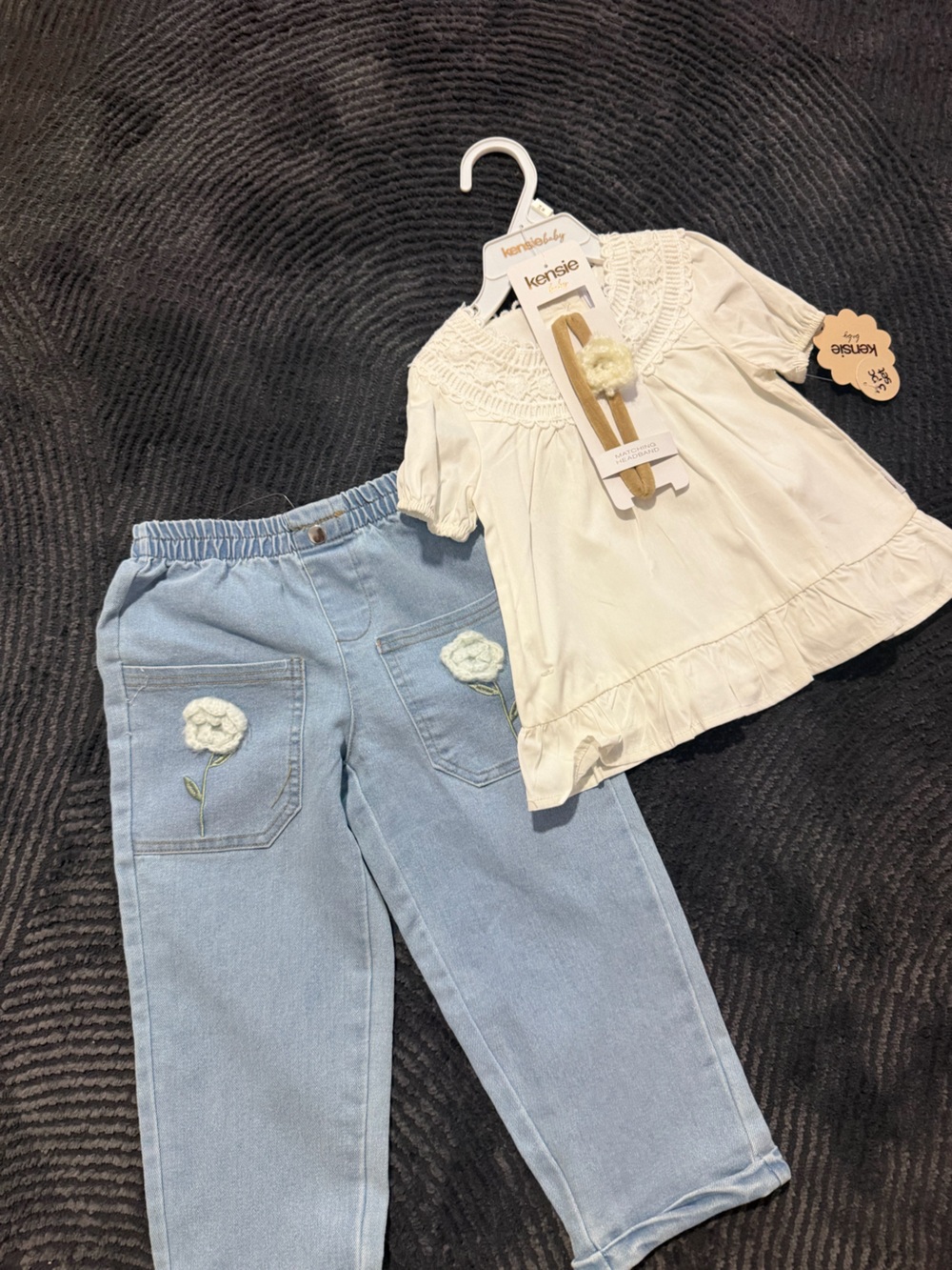 Kensie Light Blue Floral Embroidered Jeggings